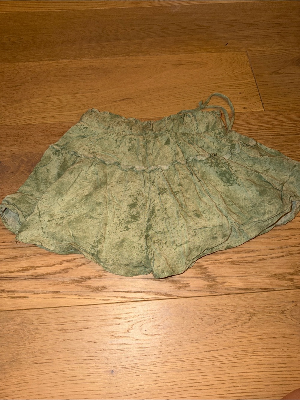 Lightweight Ruffled Green Shorts - Picture 2 of 2